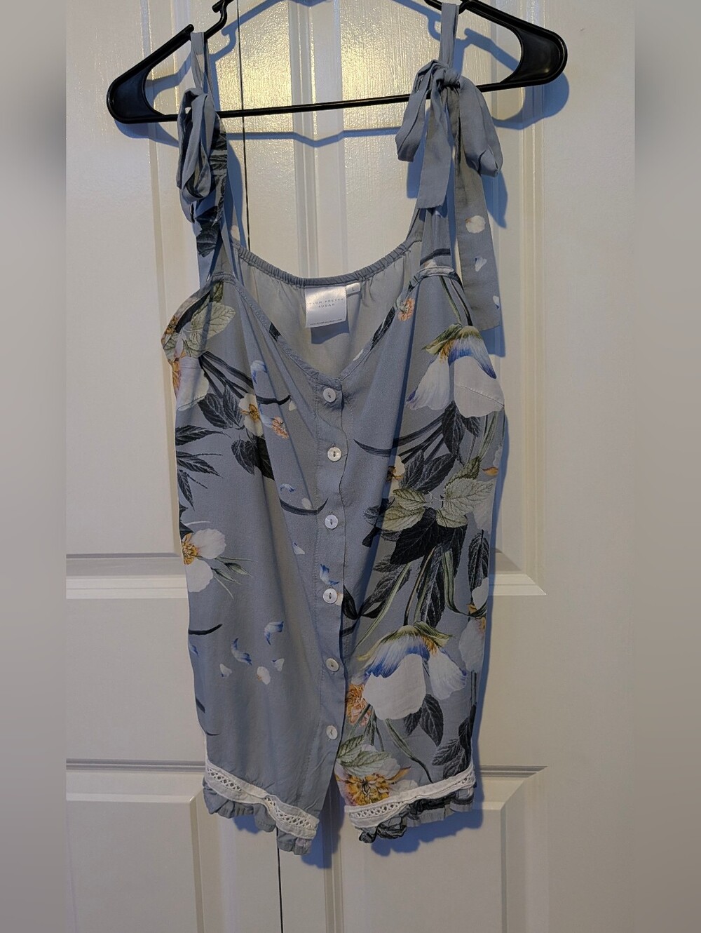 Size Large Feminine Tank Top